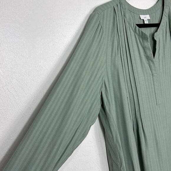 J. Jill Sage Green Pleated Pintuck Popover Long Sleeve Tunic Top Size MP - Picture 4 of 12